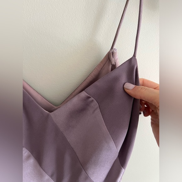 Fitted flattering dress in size 4- dark lilac color - Picture 4 of 6